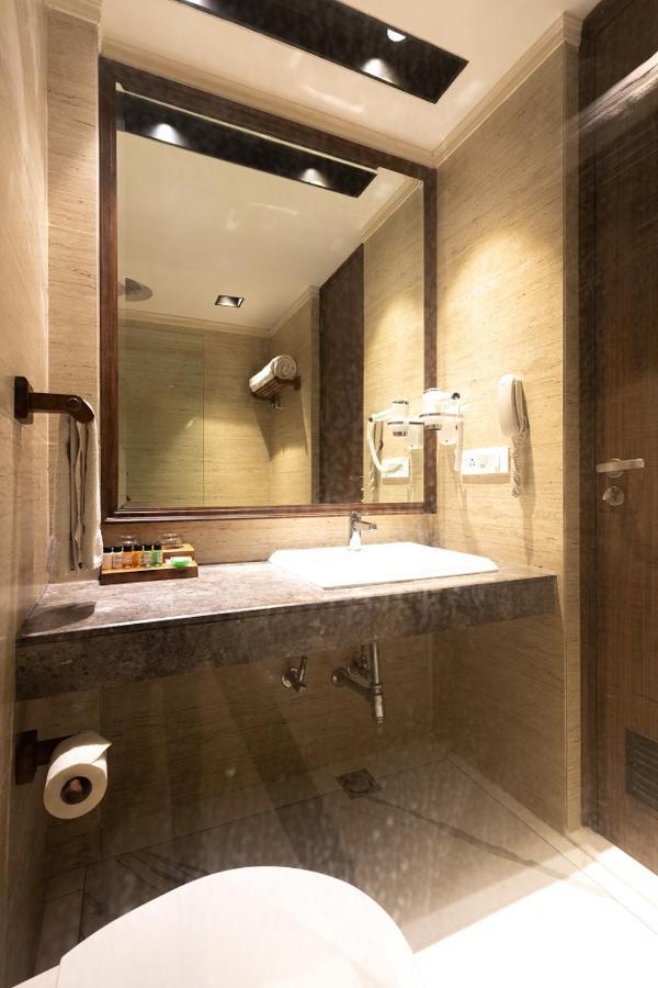 Downtown Resorts Nh8 Dharuhera Exterior photo