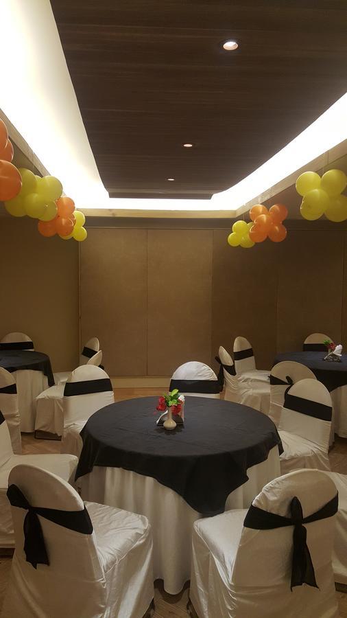 Downtown Resorts Nh8 Dharuhera Exterior photo